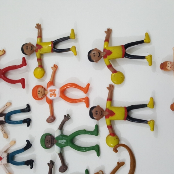 28pc flat bendable 3-4" Play Action Figures - Picture 4 of 8